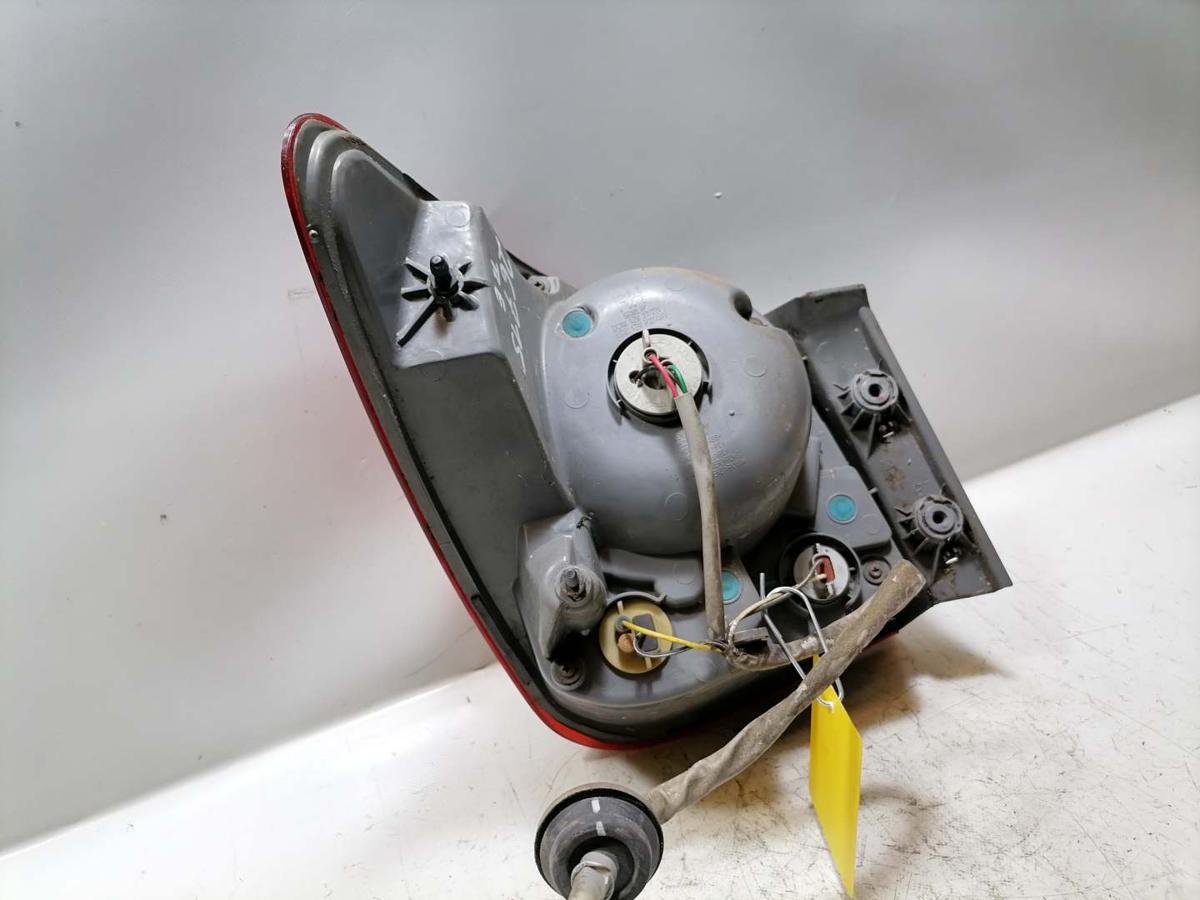 Chevrolet Cruze original Rücklicht Rückleuchte Schlussleuchte rechts Limousine Bj.2010